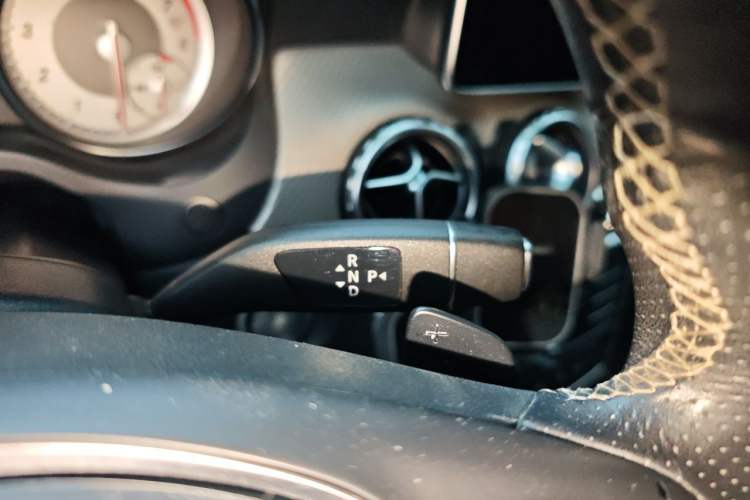 Used Mercedes-Benz GLA 2016 GLA 200 Fashion Model Gear Lever