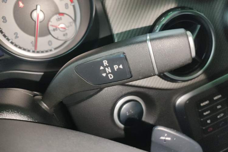 Used Mercedes-Benz GLA 2016 GLA 200 Sport Edition Gear Lever