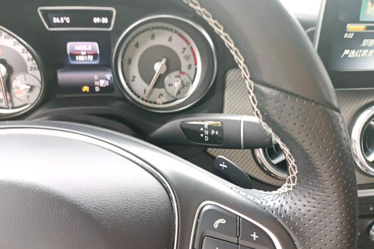 Used Mercedes-Benz GLA 2016 GLA 200 Fashion Model Gear Lever