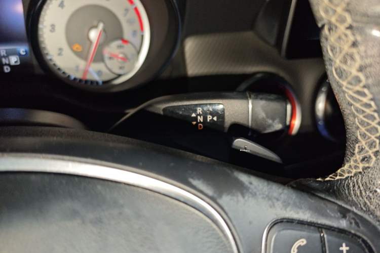 Used Mercedes-Benz GLA 2016 GLA 200 Fashion Model Gear Lever