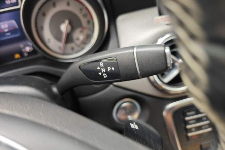 Used Mercedes-Benz GLA 2016 GLA 200 Sport Edition Gear Lever