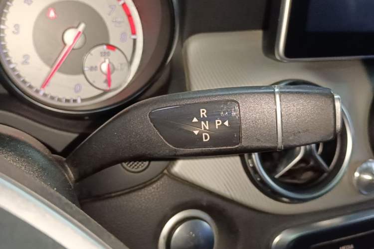 Used Mercedes-Benz GLA 2016 GLA 200 Sport Edition Gear Lever