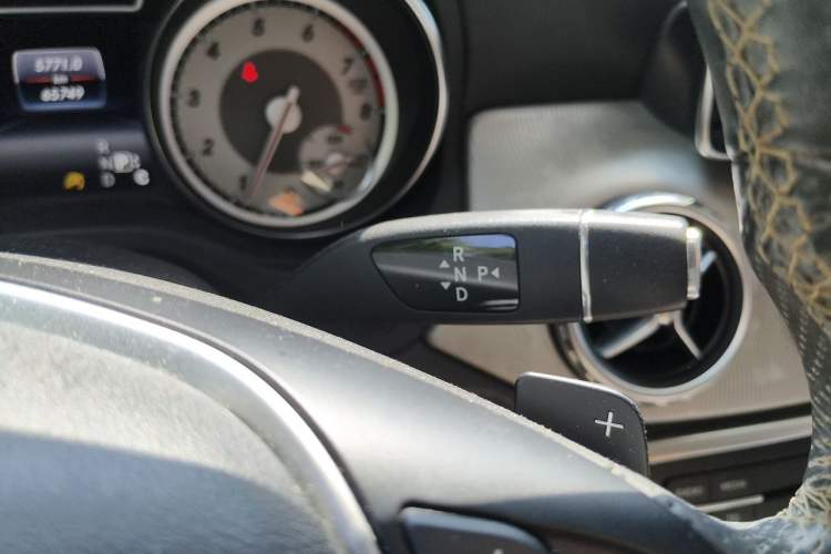 Used Mercedes-Benz GLA 2016 GLA 200 Sport Edition Gear Lever