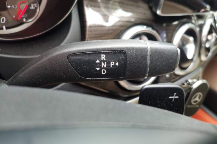 Used Mercedes-Benz GLA 2016 GLA 200 Fashion Model Gear Lever