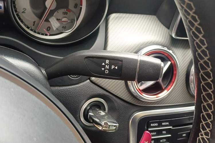Used Mercedes-Benz GLA 2016 GLA 200 Sport Edition Gear Lever