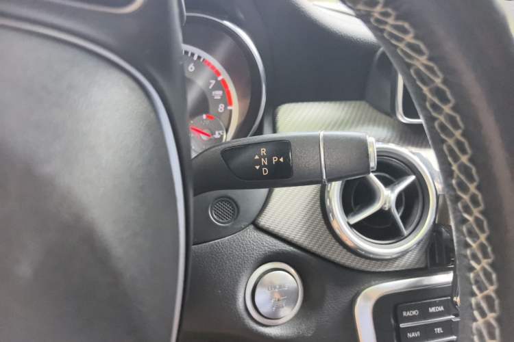 Used Mercedes-Benz GLA 2016 GLA 200 Fashion Model Gear Lever