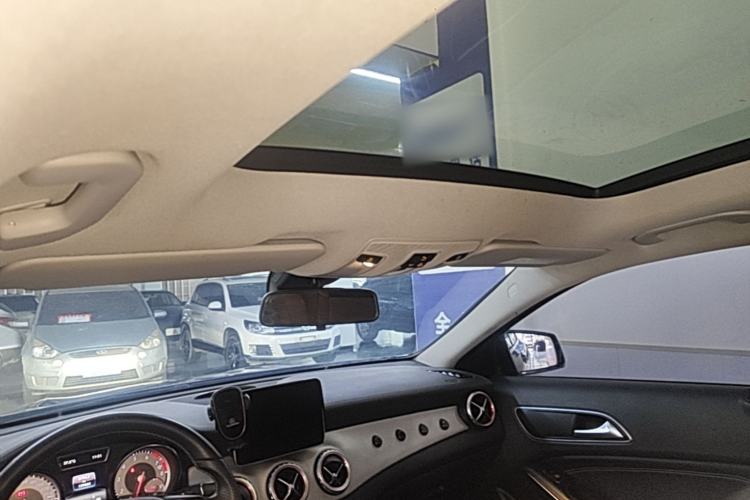 Used Mercedes-Benz GLA 2016 GLA 220 4MATIC Fashion Edition Headliner