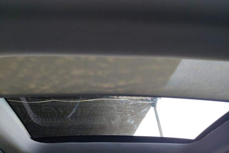 Used Mercedes-Benz GLA 2016 GLA 220 4MATIC Fashion Edition Headliner