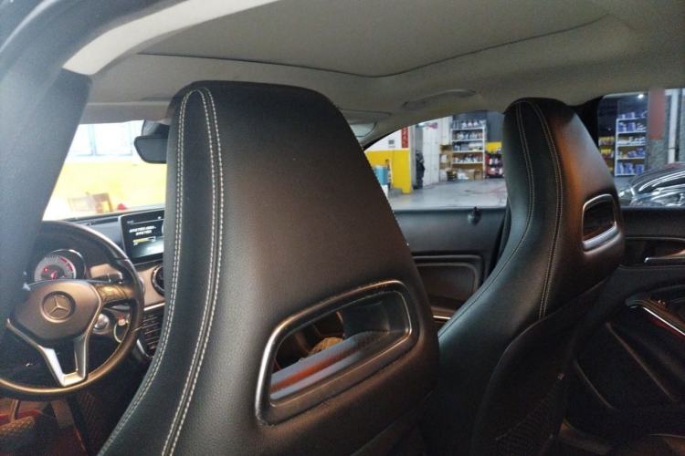 Used Mercedes-Benz GLA 2016 GLA 220 4MATIC Luxury Model Headliner