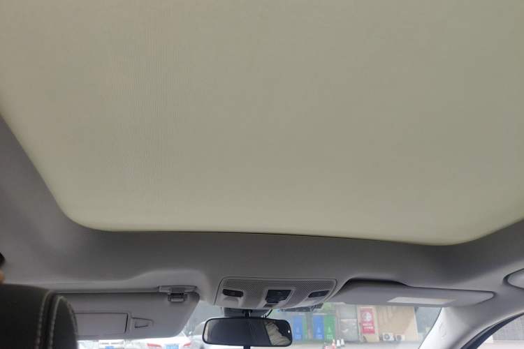 Used Mercedes-Benz GLA 2016 GLA 220 4MATIC Fashion Edition Headliner