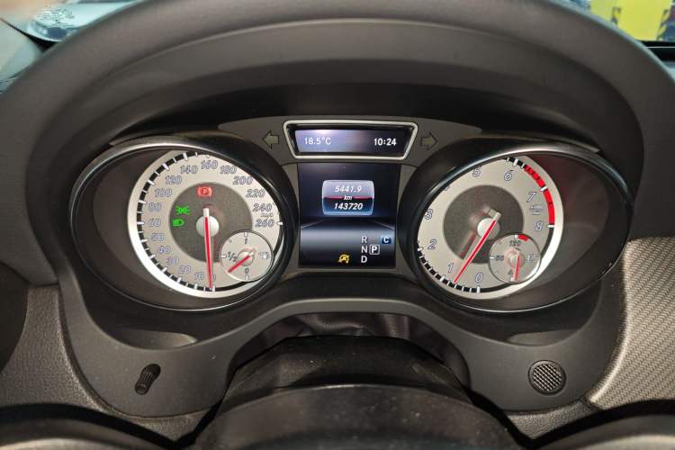 Used Mercedes-Benz GLA 2016 GLA 200 Fashion Model Instrument Cluster
