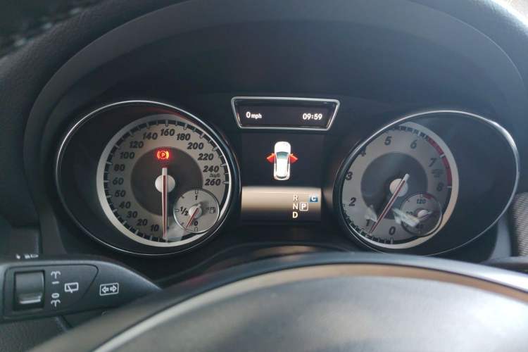 Used Mercedes-Benz GLA 2016 GLA 220 4MATIC Fashion Edition Instrument Cluster