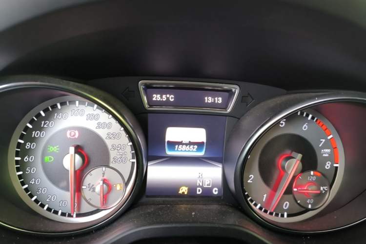 Used Mercedes-Benz GLA 2016 GLA 220 4MATIC Fashion Edition Instrument Cluster