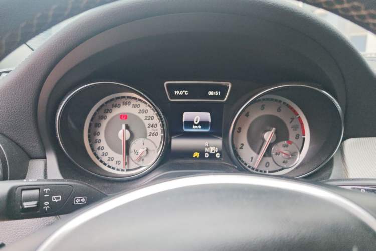 Used Mercedes-Benz GLA 2016 GLA 220 4MATIC Fashion Edition Instrument Cluster