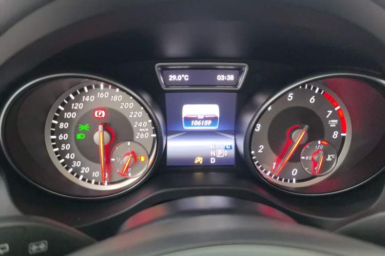 Used Mercedes-Benz GLA 2016 GLA 200 Fashion Model Instrument Cluster