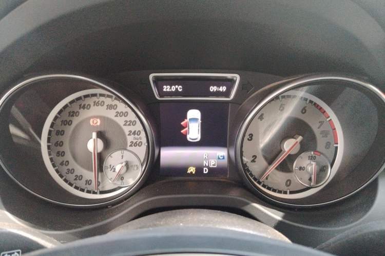 Used Mercedes-Benz GLA 2016 GLA 200 Sport Edition Instrument Cluster