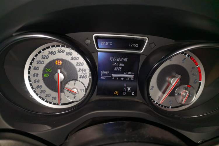 Used Mercedes-Benz GLA 2016 GLA 200 Sport Edition Instrument Cluster