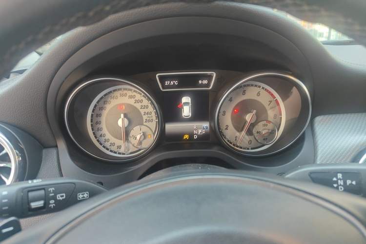 Used Mercedes-Benz GLA 2016 GLA 200 Blue Edition Instrument Cluster