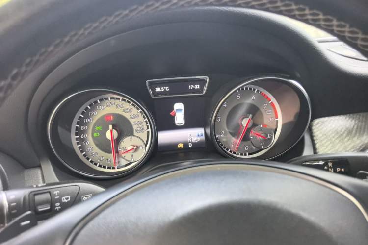 Used Mercedes-Benz GLA 2016 GLA 200 Fashion Model Instrument Cluster
