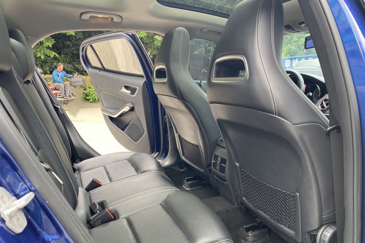 Used Mercedes-Benz GLA 2016 GLA 200 Sport Edition Interior 1