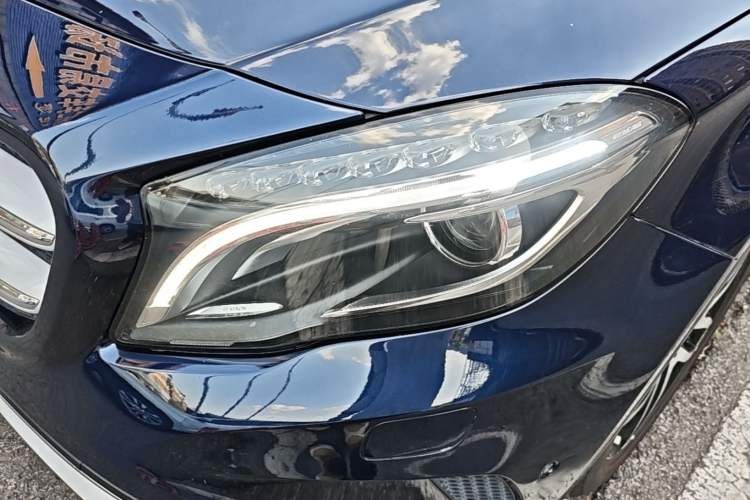 Used Mercedes-Benz GLA 2016 GLA 200 Fashion Model Left Front Headlight