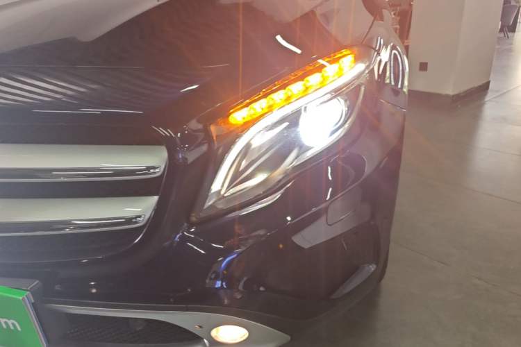 Used Mercedes-Benz GLA 2016 GLA 220 4MATIC Fashion Edition Left Front Headlight