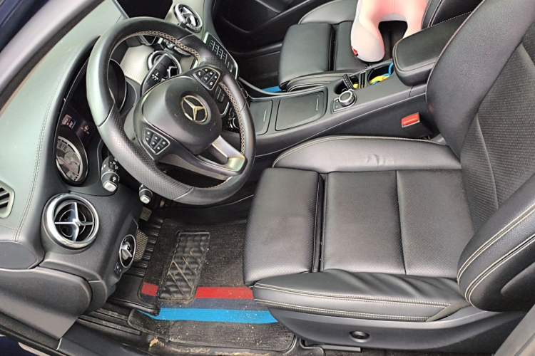 Used Mercedes-Benz GLA 2016 GLA 200 Fashion Model Left Front Seat