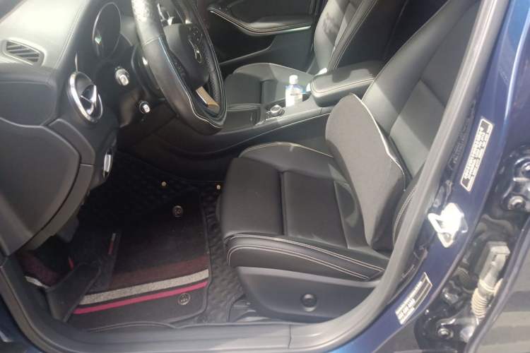 Used Mercedes-Benz GLA 2016 GLA 200 Fashion Model Left Front Seat