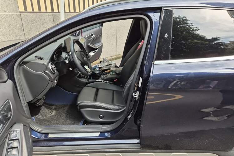 Used Mercedes-Benz GLA 2016 GLA 200 Fashion Model Left Front Seat