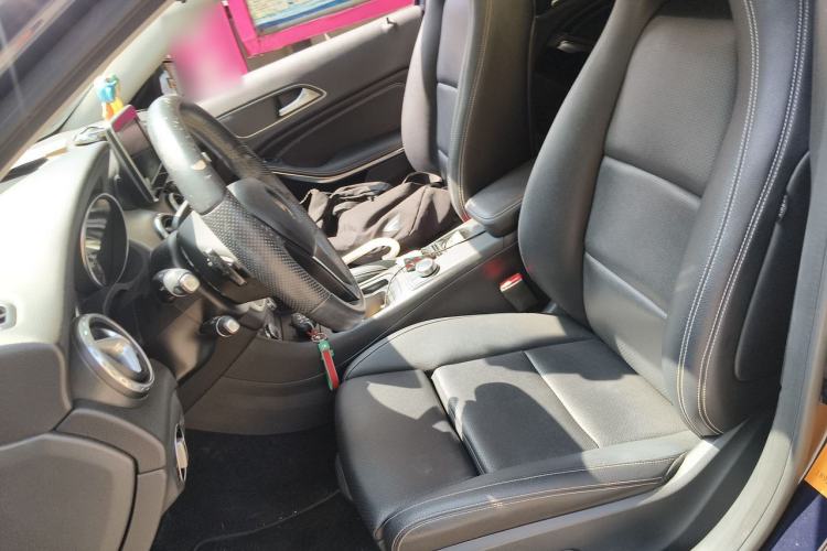Used Mercedes-Benz GLA 2016 GLA 200 Sport Edition Left Front Seat