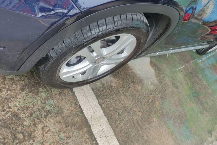 Used Mercedes-Benz GLA 2016 GLA 200 Sport Edition Left Front Wheel Hub