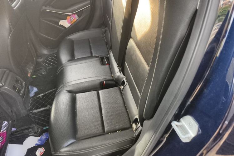 Used Mercedes-Benz GLA 2016 GLA 200 Fashion Model Left Rear Seat