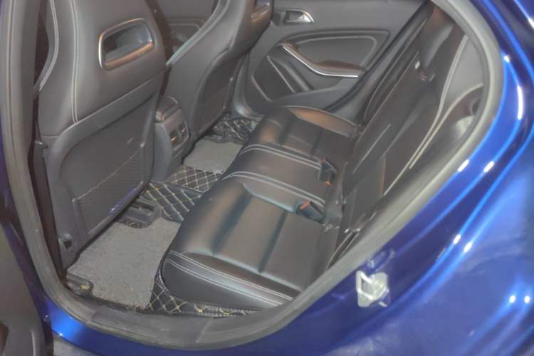 Used Mercedes-Benz GLA 2016 GLA 200 Sport Edition Left Rear Seat