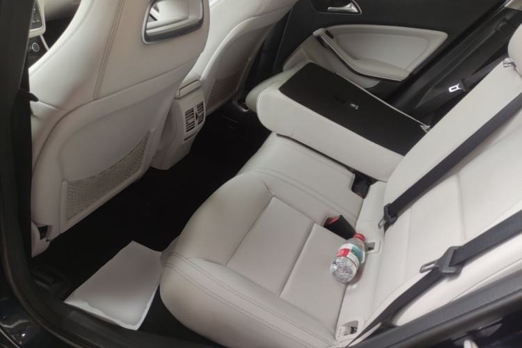 Used Mercedes-Benz GLA 2016 GLA 220 4MATIC Fashion Edition Left Rear Seat