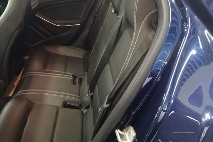 Used Mercedes-Benz GLA 2016 GLA 200 Sport Edition Left Rear Seat