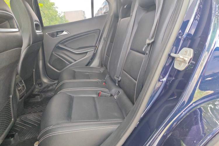 Used Mercedes-Benz GLA 2016 GLA 200 Sport Edition Left Rear Seat