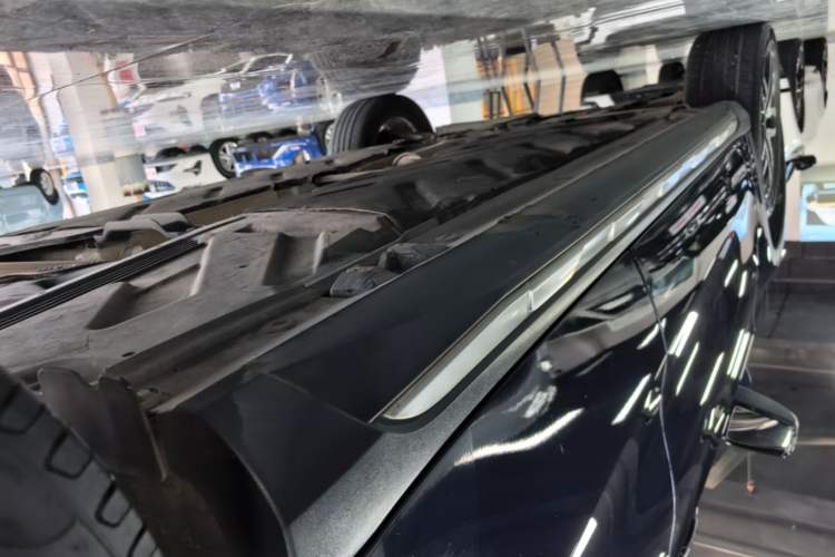 Used Mercedes-Benz GLA 2016 GLA 200 Fashion Model Left Side Sill