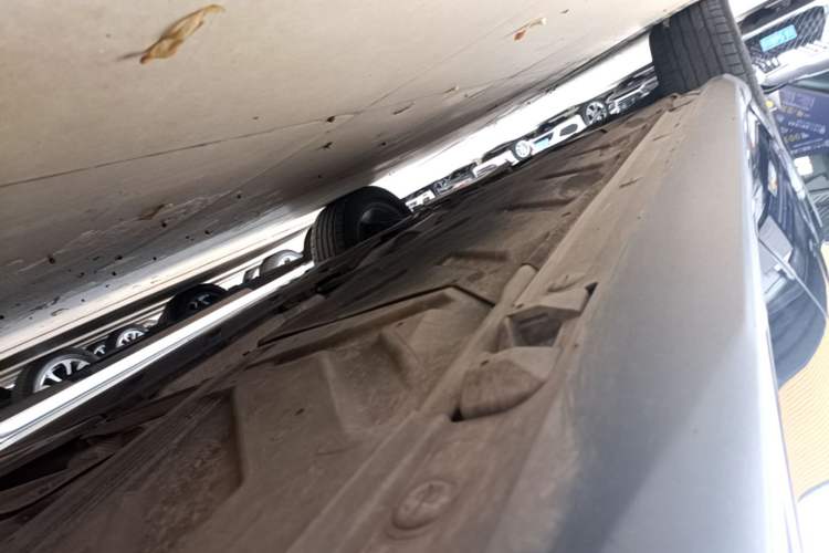 Used Mercedes-Benz GLA 2016 GLA 200 Fashion Model Left Side Sill
