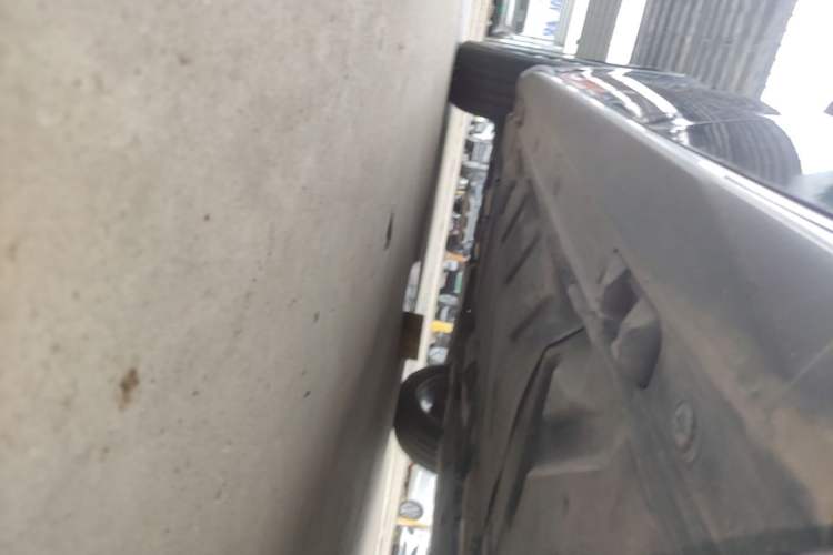 Used Mercedes-Benz GLA 2016 GLA 220 4MATIC Fashion Edition Left Side Sill