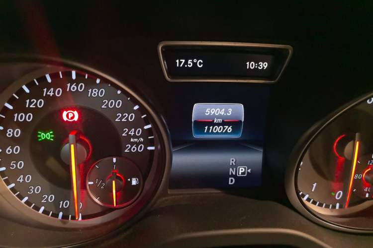 Used Mercedes-Benz GLA 2016 GLA 200 Blue Edition Odometer Close Up
