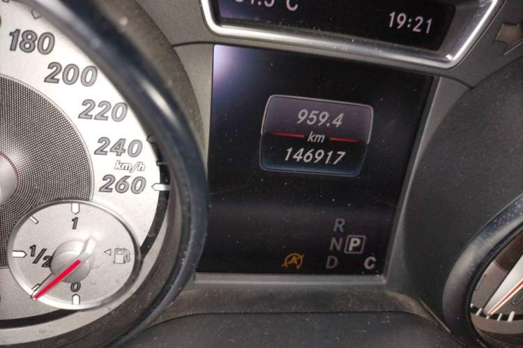 Used Mercedes-Benz GLA 2016 GLA 220 4MATIC Luxury Model Odometer Close Up
