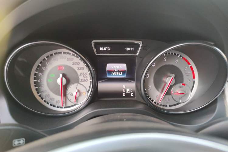 Used Mercedes-Benz GLA 2016 GLA 200 Fashion Model Odometer Close Up