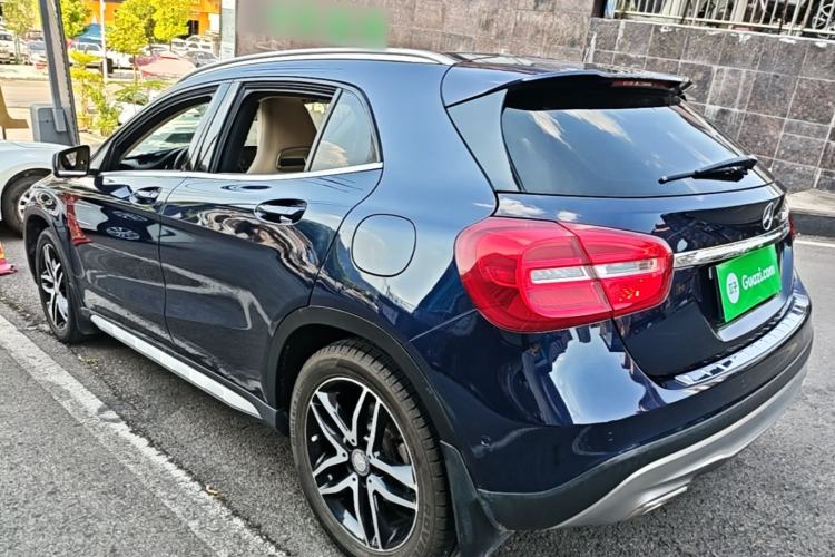 Used Mercedes-Benz GLA 2016 GLA 200 Fashion Model Rear Left 45 Deg