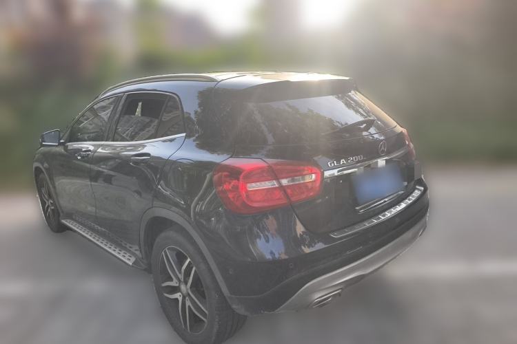 Used Mercedes-Benz GLA 2016 GLA 200 Fashion Model Rear Left 45 Deg