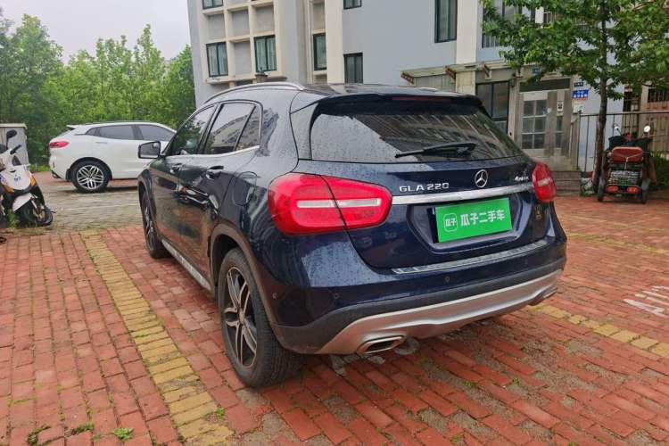 Used Mercedes-Benz GLA 2016 GLA 220 4MATIC Fashion Edition Rear Left 45 Deg