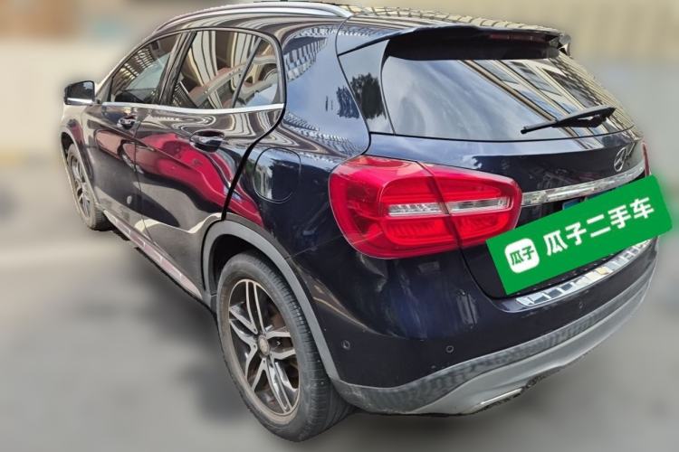 Used Mercedes-Benz GLA 2016 GLA 200 Fashion Model Rear Left 45 Deg