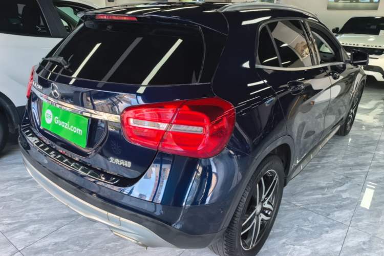 Used Mercedes-Benz GLA 2016 GLA 200 Fashion Model Rear Right 45 Deg