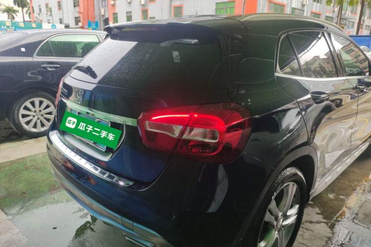 Used Mercedes-Benz GLA 2016 GLA 200 Sport Edition Rear Right 45 Deg