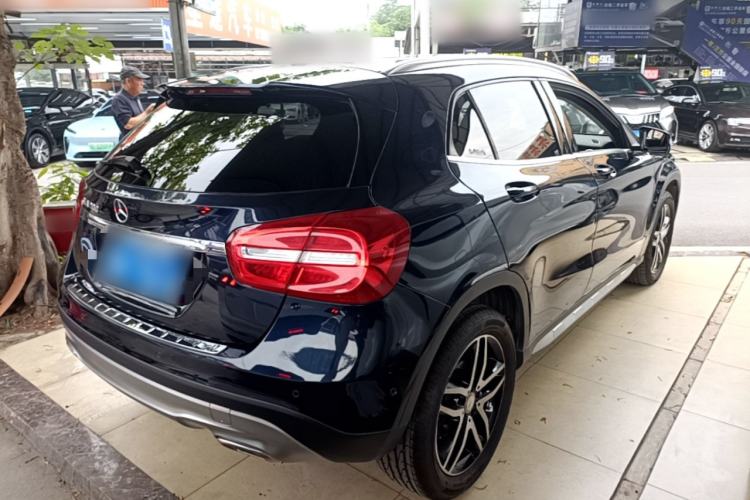 Used Mercedes-Benz GLA 2016 GLA 200 Fashion Model Rear Right 45 Deg