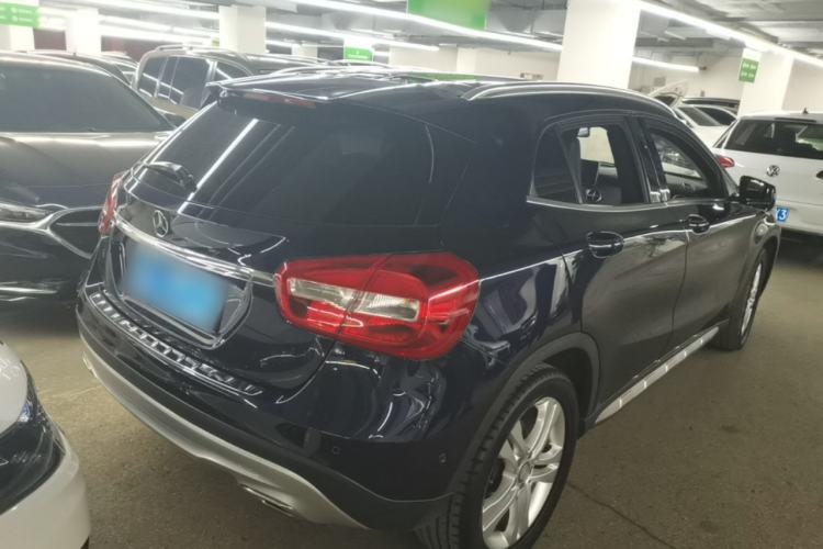 Used Mercedes-Benz GLA 2016 GLA 200 Sport Edition Rear Right 45 Deg